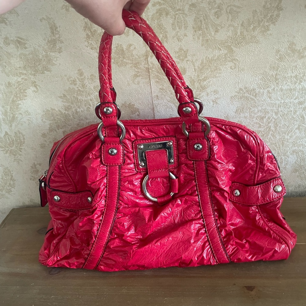 Guess red patent handbag - Picture 2 of 9